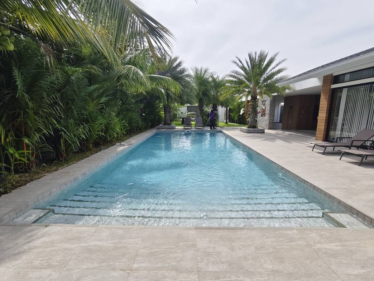 pool cleaning Phuket weekly pool service